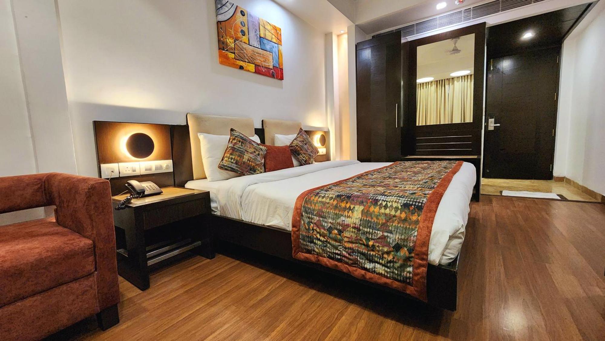 The Prime Balaji Deluxe At New Delhi Railway Station - Free Airport Pickup Hotel Buitenkant foto