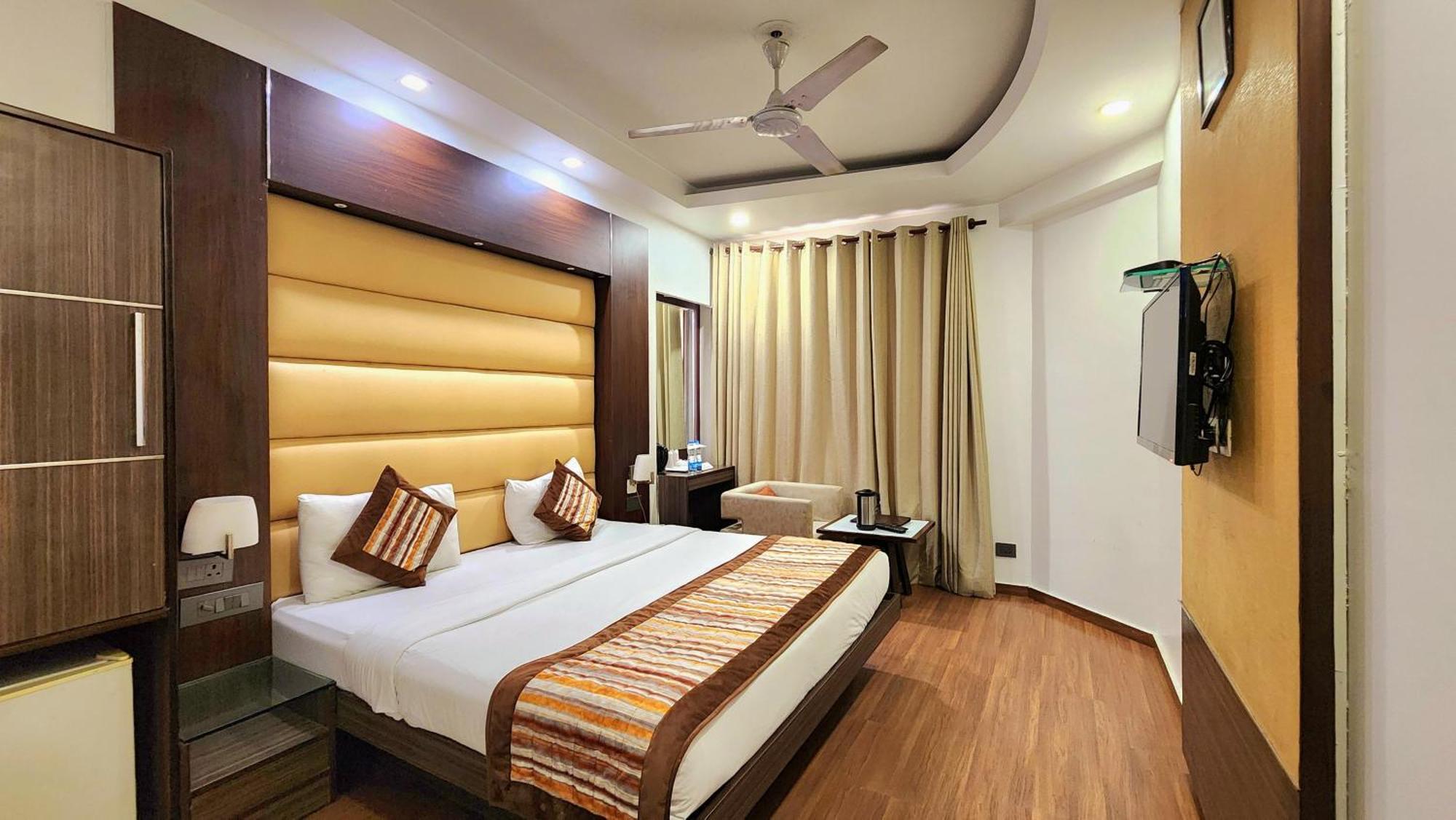 The Prime Balaji Deluxe At New Delhi Railway Station - Free Airport Pickup Hotel Buitenkant foto