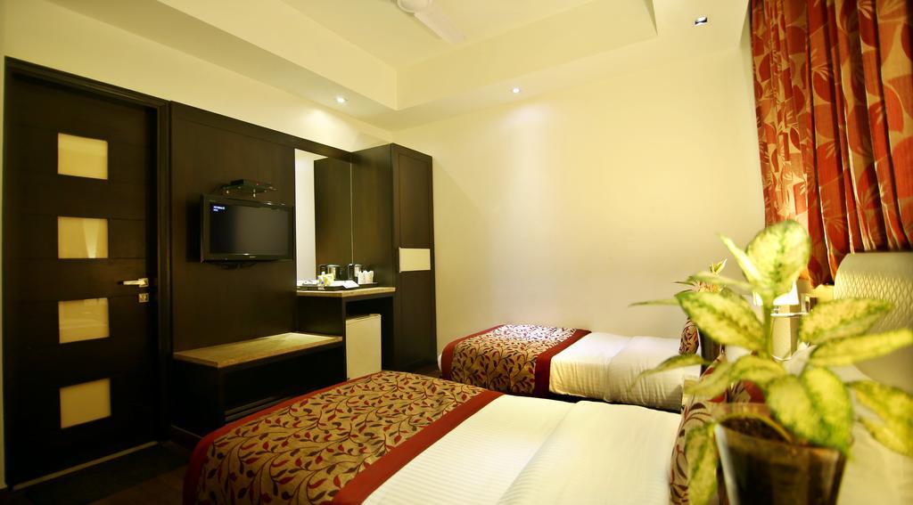 The Prime Balaji Deluxe At New Delhi Railway Station - Free Airport Pickup Hotel Buitenkant foto