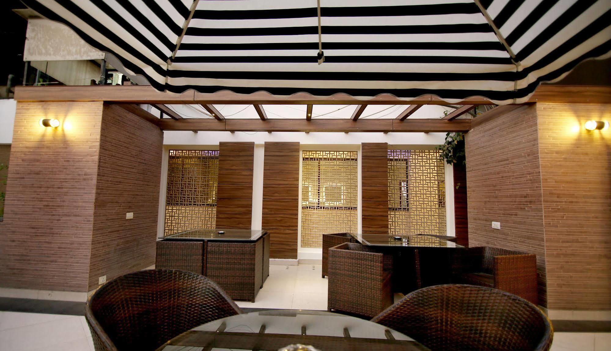The Prime Balaji Deluxe At New Delhi Railway Station - Free Airport Pickup Hotel Buitenkant foto